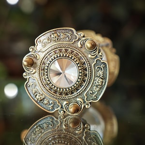 Crystal Urn II Hourglass