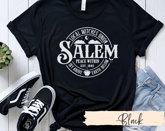 Camiseta de Salem Massachusetts, juicio de brujas de Salem, camiseta de maestro de Halloween, camiseta de bruja de temporada espeluznante, viaje de chicas, regalo para aficionados a la historia, camiseta de 1692