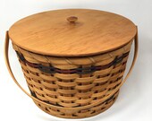 Amish Made Round Sewing Basket With Cover