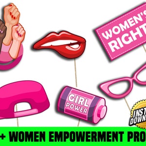 Pode incluir: Um conjunto de mais de 30 adereços de cabine de fotos rosa e vermelho com temas feministas. Os adereços incluem um par de óculos rosa, um chapéu rosa, uma boca vermelha, uma bateria rosa com o texto "Girl Power", uma placa rosa com o texto "Direitos das mulheres", e dois punhos levantados.