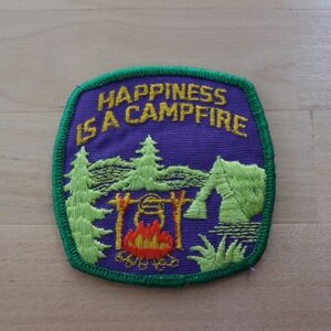 Happiness Is A LAGERFEUER Vintage Seltene Retro L@@K Nature Camping