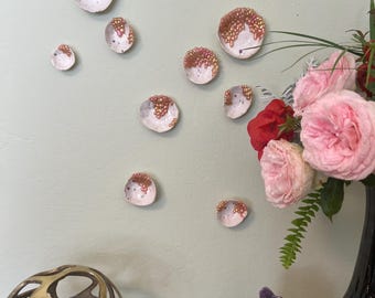 Arte mural de porcelana cerámica, escultura de pared, esmalte de confeti colorido, cerámica hecha a mano.