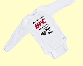 Just Watching UFC und Chilling with my Mom & Dad 100% Baumwolle LANGE HÜLSEN Lustiger baby Strampelanzug