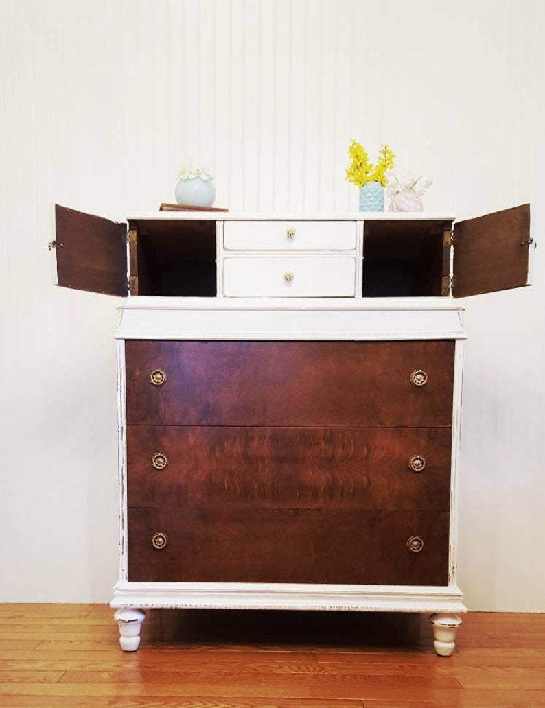 CENTURY FURNITURE Grand Rapids Chippendale Inlaid Walnut 2 over 3 Chest