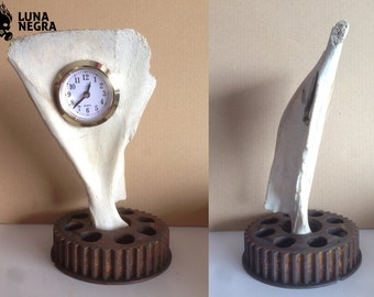 "Helike" Desk clock