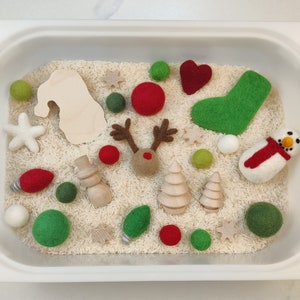 Christmas sensory bin/Montessori kit/educational toys/plastic free toodler games/3-5 toys/preschool/kindergarten/stocking snowman santa