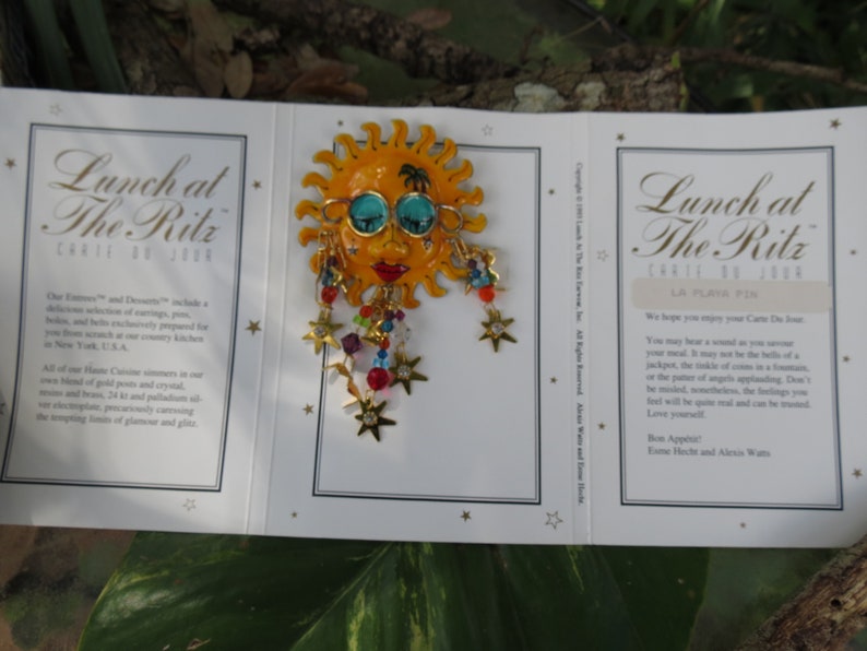 Lunch at the Ritz Enamel Sun Brooch: La Playa Pin, Fun LATR Jewelry bild 2