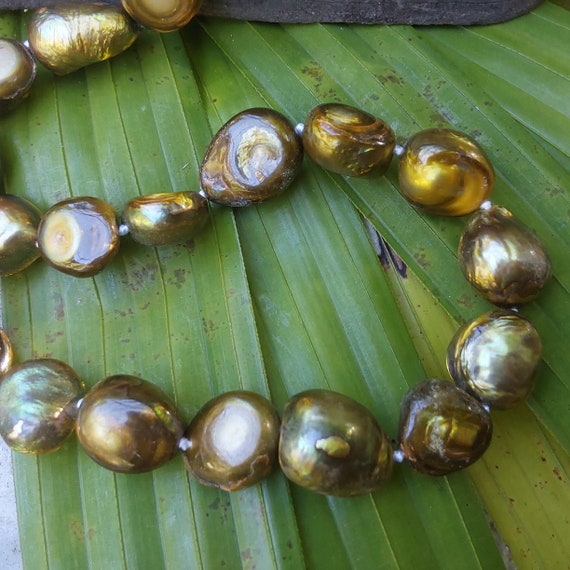 Golden Green Fresh Water Pearl Necklace - 17" Kno… - image 5