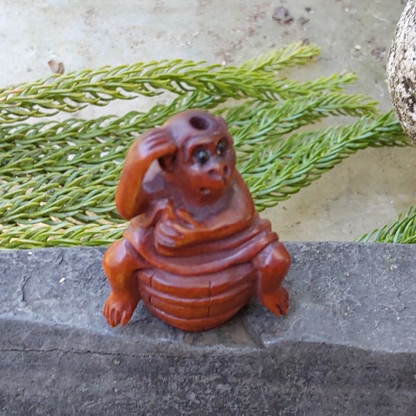 Carved Wood Monkey Ojime Bead - 20th Century Asian Art - Excellent Condition