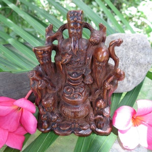 Asian Wood Carving - Vintage Chinese Figurine - 20th Century Art - Excellent Condition