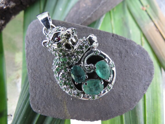 Sterling Silver Emerald Leopard Pendant - Tiny Ru… - image 2