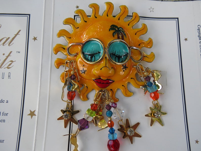 Lunch at the Ritz Enamel Sun Brooch: La Playa Pin, Fun LATR Jewelry bild 1