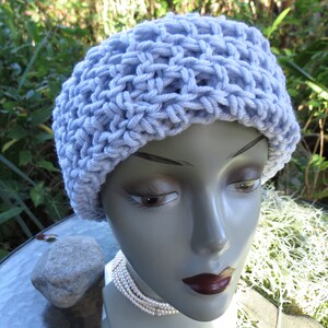 Hand Crochet 100% Wool Beanie Hat - Soft, Warm and Wonderful - Pale Lavender Color - Excellent Condition