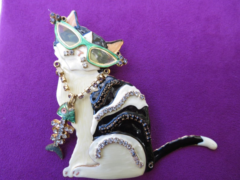 LATR Kitty Cat PinPendant Lunch at the Ritz Black and White Cat Brooch Perrrrfect /& Fabulous