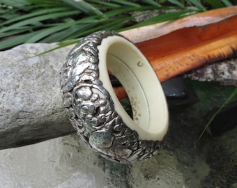 Silver Repousse Bangle Bracelet - Made in India - Large Size - Excellent Condition