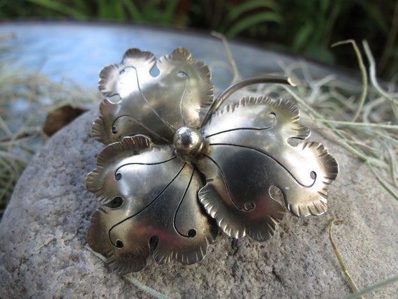 Silver cheap leaf brooch