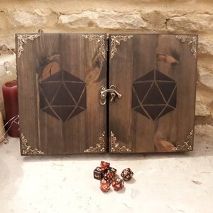 RPG Screen - solid, handmade, perfect for Dungeon Master/Player Character, Tabletop Gaming, Pathfinder, Dnd 5e, RPG, Gift