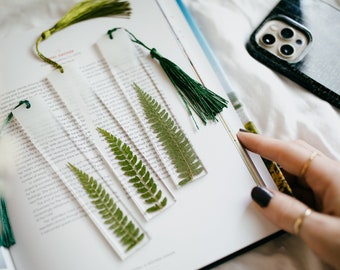 Marque-page en résine de fougère | Cadeau pour elle | Cadeau pour lui | Amateurs de livres | Art en résine | Minimaliste | Cadeau fait main | Inspiré de la nature | Marque-page | Cadeau