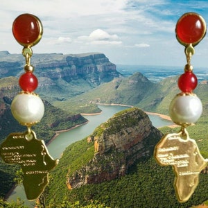 Boucles d'oreilles, Afrique, rouge, blanc, or, carte d'Afrique.