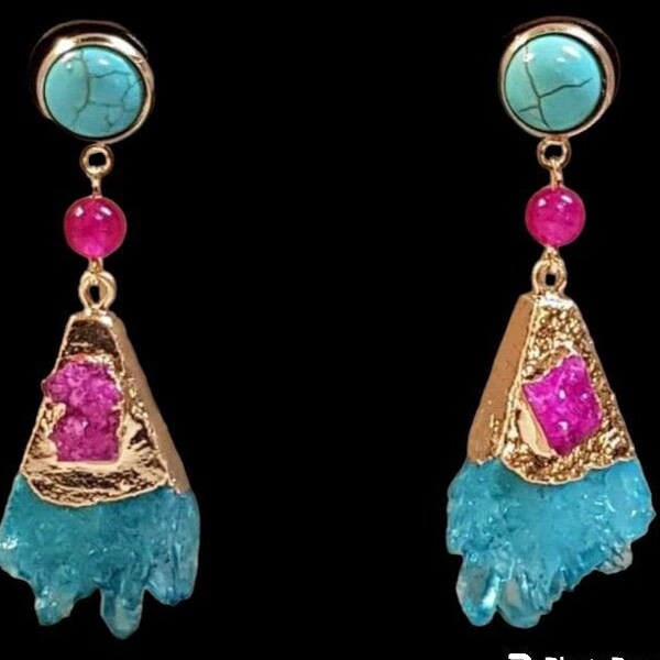 PRIX EN BAISSE : Boucles d'oreilles, original, gemmes naturelles, doré, turquoise, rose indien, brut, éclat, soirée, fêtes, cadeau.