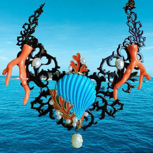 Collier, plastron, baroque, noir, orange, bleu, corail, coquillages, mer, marin, plage, perles, turquoise.