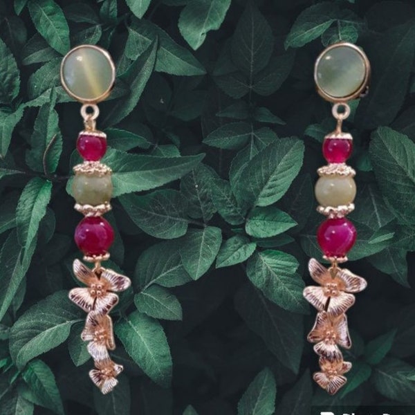 Boucles d'oreilles, fleurs, orchidées, printemps, été, rose, vert, or rose, fuschia, Couture.