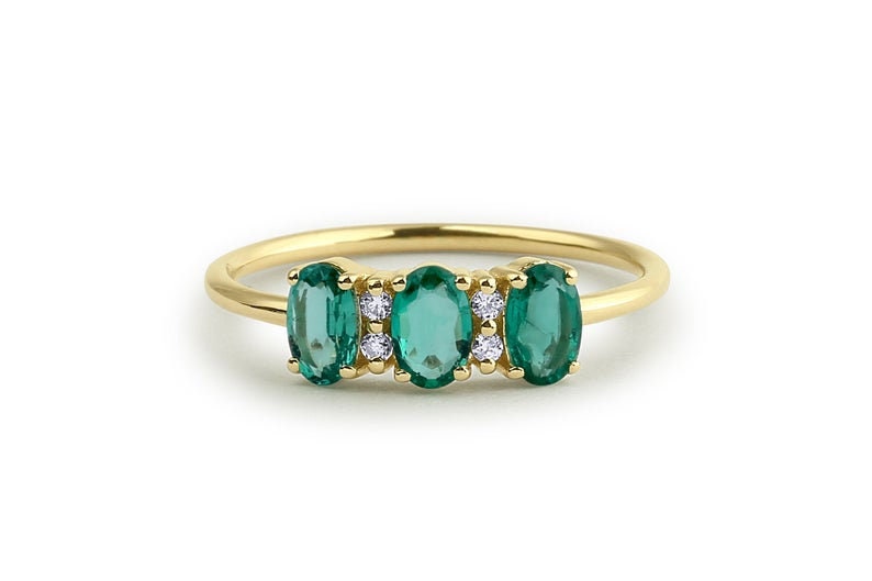 Natural Emerald Gemstone Dainty Ring Minimalist 925 Silver Jewelry Emerald Ring Sterling Silver Ring Gift for her Minimalist Ring