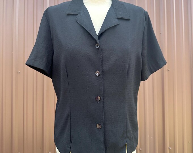 Vintage 90's Basic Black Short Sleeve Button Up Collared Blouse