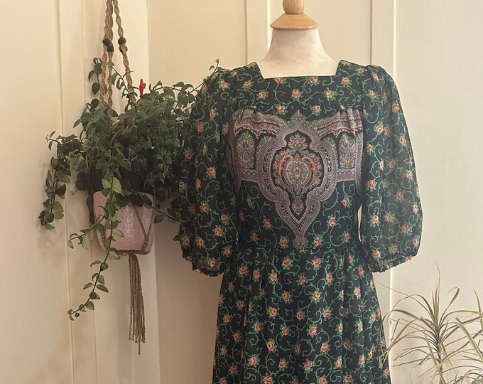 1970’s Bohemian Hippie Paisley and Rose Floral Print Puff Sleeve A-line Maxi Dress