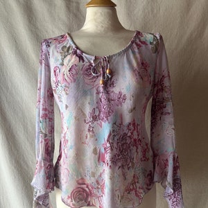 Vintage 90’s Whimsical Hippie Fairycore Sheer Floral Rayon Blouse