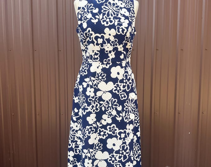 Vintage 70’s Navy and White Flower Power Sleeveless Maxi Dress with Button Detail | size large