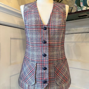 Chaleco vintage de lana con botones y cuadros rojos, blancos y azules de Pendleton, años 70 (talla mediana)