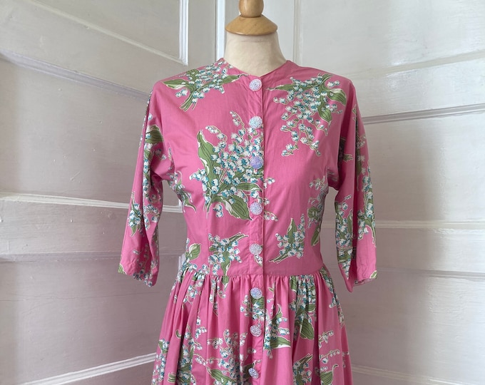 Vintage Handmade Pink Floral Bouquet Print Fit and Flare Button Up Shirt Dress
