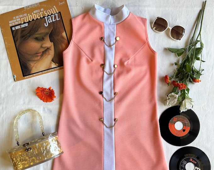 1960’s Union Made Pastel Peach Mod Micro Mini with Chain Detail