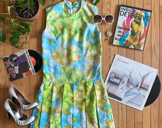 Vintage 1960’s Bright Psychedelic Hawaiian Floral Print Drop Waist Sleeveless Mini Dress