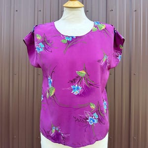 Vintage 70&#39;s 80&#39;s Purple Floral Boxy Boho Short Sleeve Blouse