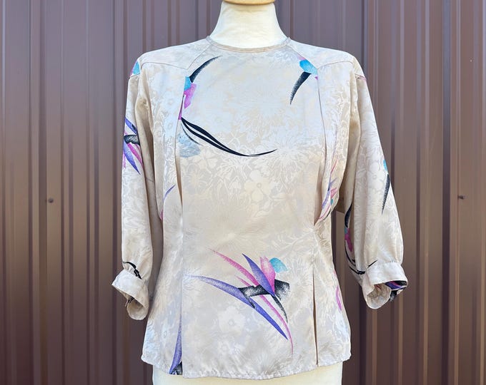 Vintage 1980’s Beige Floral Abstract Print Button Back Blouse