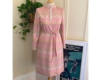 Early 1970&#39;s Pale Pink Polyester Abstract Print Long Sleeve Psychedelic Hippie Mod Sheath Dress with Tie Belt