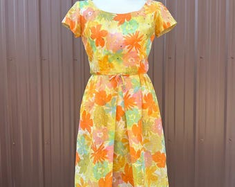 Vintage 50's 60's Bright Watercolor Floral Short Sleeve Shift Dress by 'Jerry Gilden New York' | size small/medium