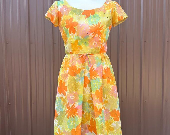Vintage 50's 60's Bright Watercolor Floral Short Sleeve Shift Dress by 'Jerry Gilden New York' | size small/medium