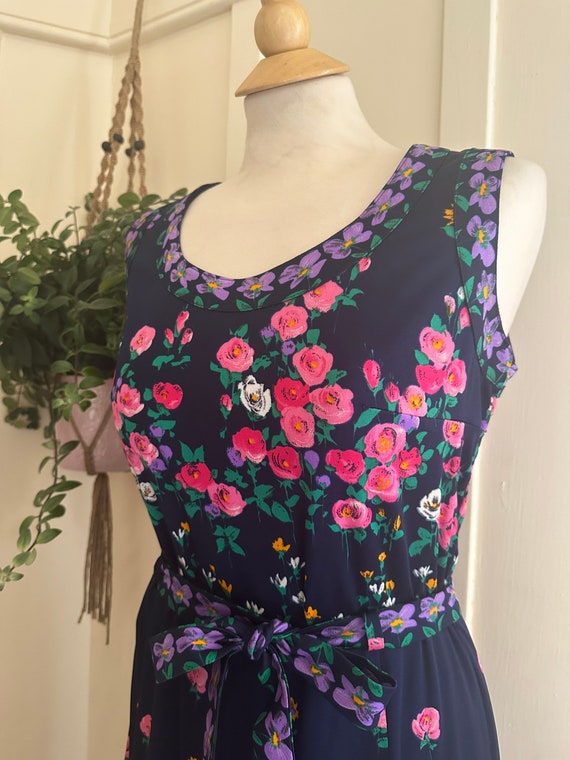 1970’s Sleeveless Psychedelic Floral Print Belted… - image 6