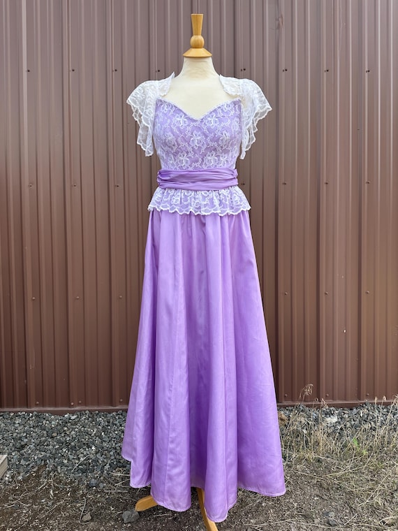 Vintage 70's Lavender Maxi Party Dress With White Lace Bodice and Peplum |  Size Small - Etsy