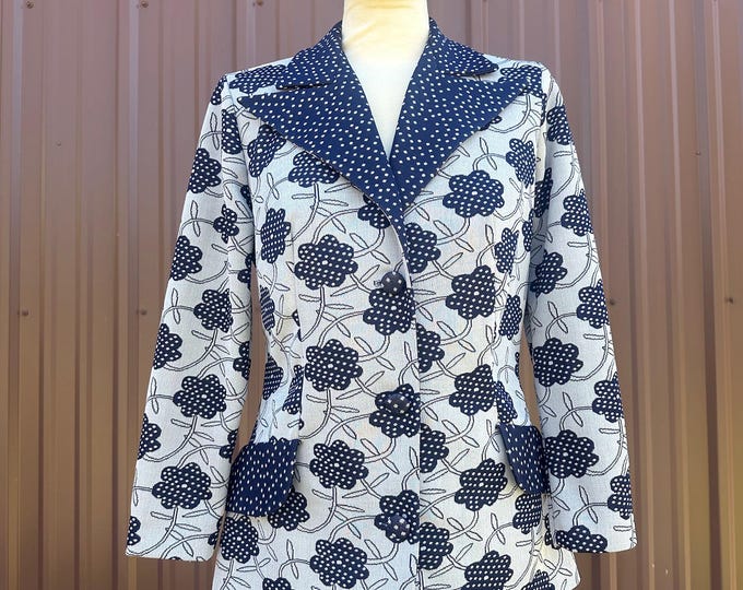 Vintage 70's Navy Blue Floral and Polka Dot Button Up Lightweight Jacket with Dagger Collar | size large/x-large
