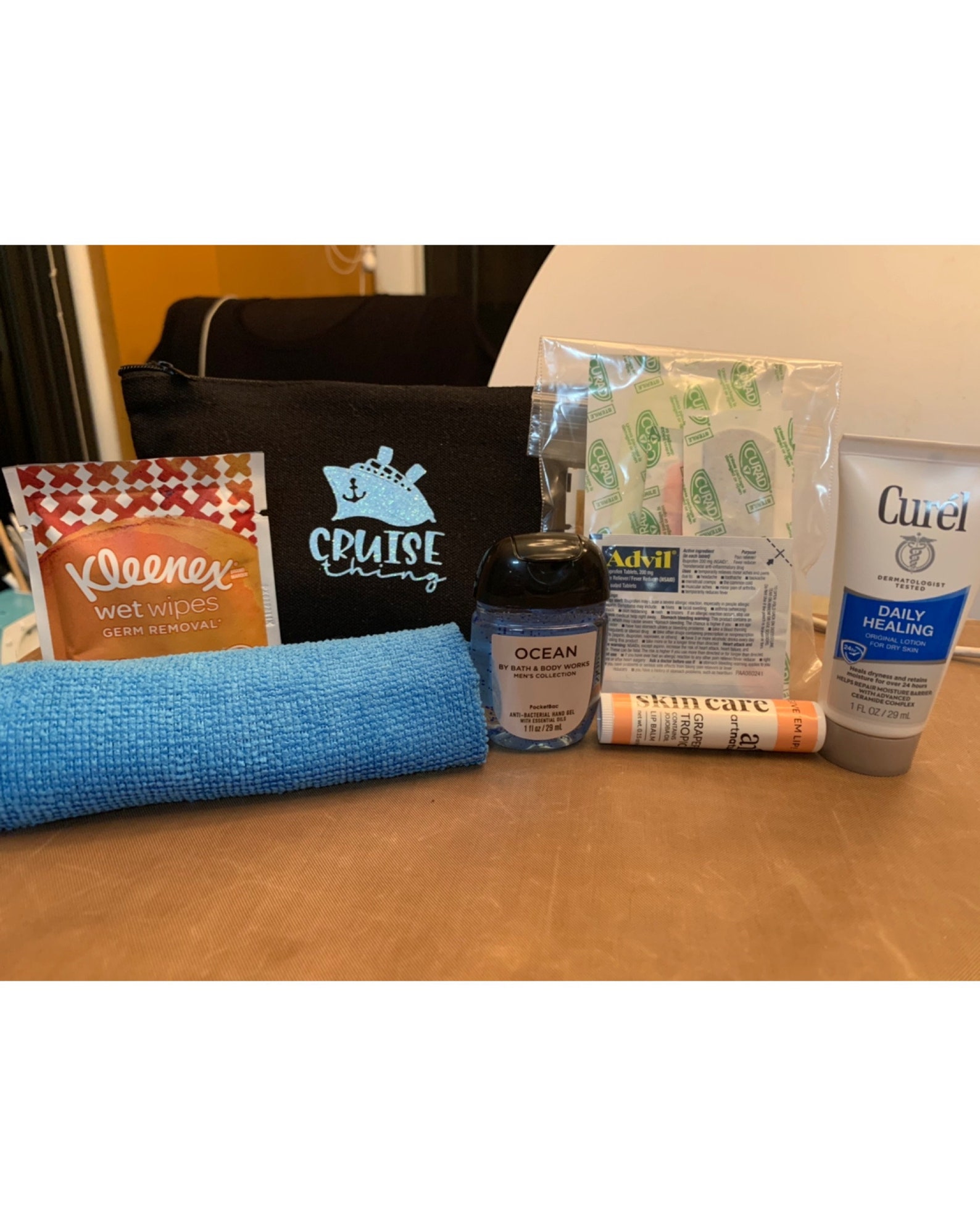 Custommade, Custommade Swag Bags, Vacation Kits, Cruises, Vacations