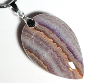 Amethyst agate pendant from Auvergne, France