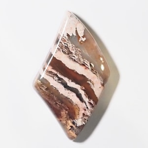Thunderegg cabochon-41x24mm-lithophyse from the Esterel massif-agate in rhyolite