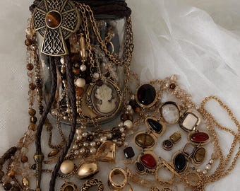 personalisiertes Boho Mystery Pinterest inspiriertes Schmuckglas-Bundle