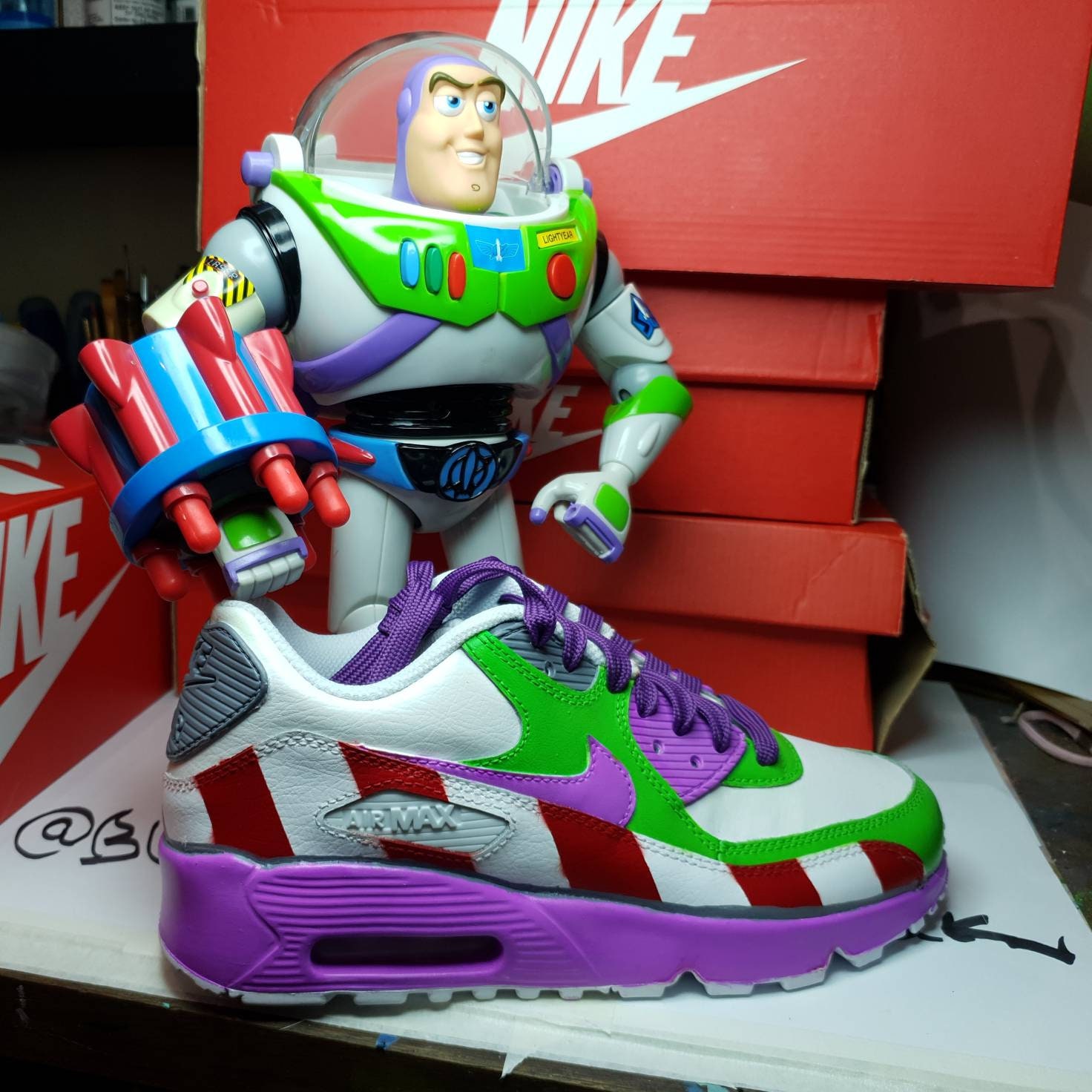 buzz 90 nike