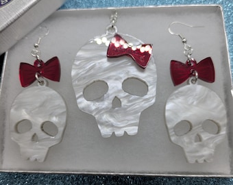 Skull Gift Set:Earrings and Necklace - Lasercut Acrylic Glitter Jewellery Ideal for Halloween and Horror Fans