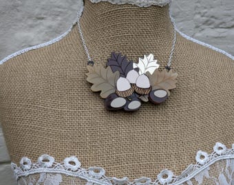 Autumn,autumn necklace,autumn jewellery,acorn,acorn necklace,conkers,conkers necklace,leaves necklace,statement necklace